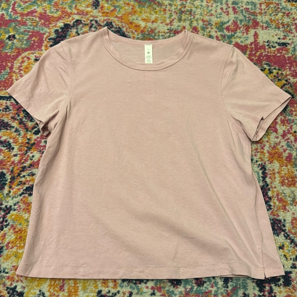 Lululemon T-shirt